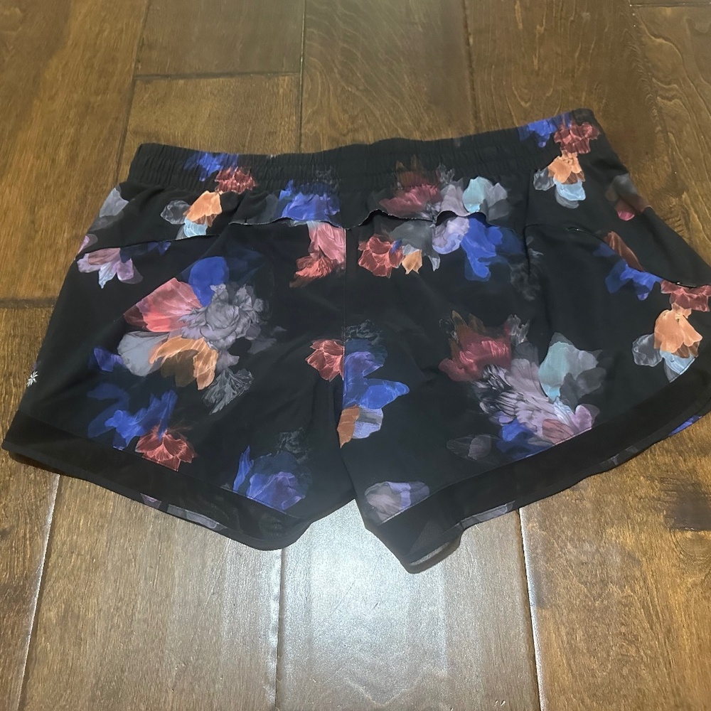 Athleta Mesh race runner short floral
